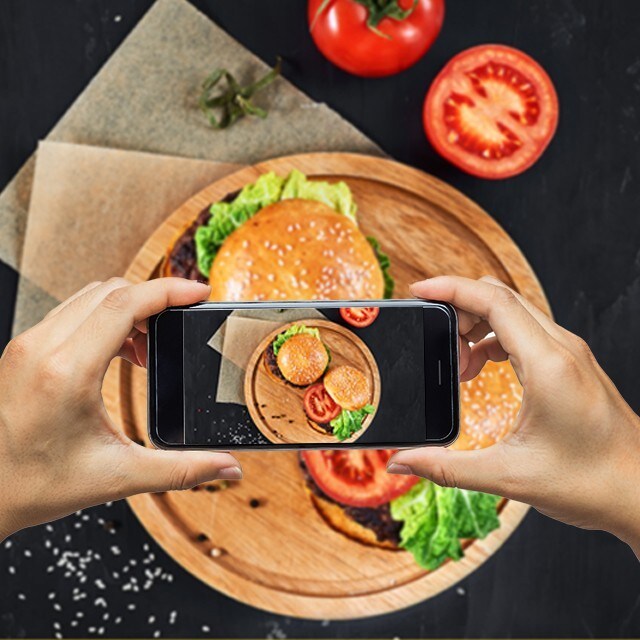 Expert Tips to make your burger famous on social media (FREE Download)
