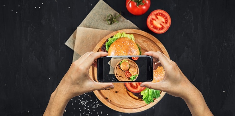 Expert Tips to make your burger famous on social media (FREE Download)