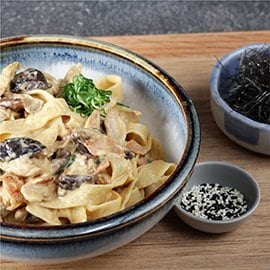 Asian Chicken Shiitake Alfredo Asian Chicken Shiitake Alfredo
